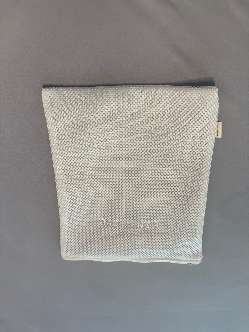 Honeylove Mesh Laundry Bag Beige Large Zippered Delicates Wash Bag